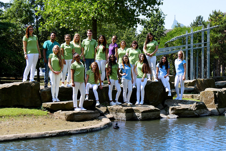 Die komplette Azubiklasse 2015 Gruppenfoto